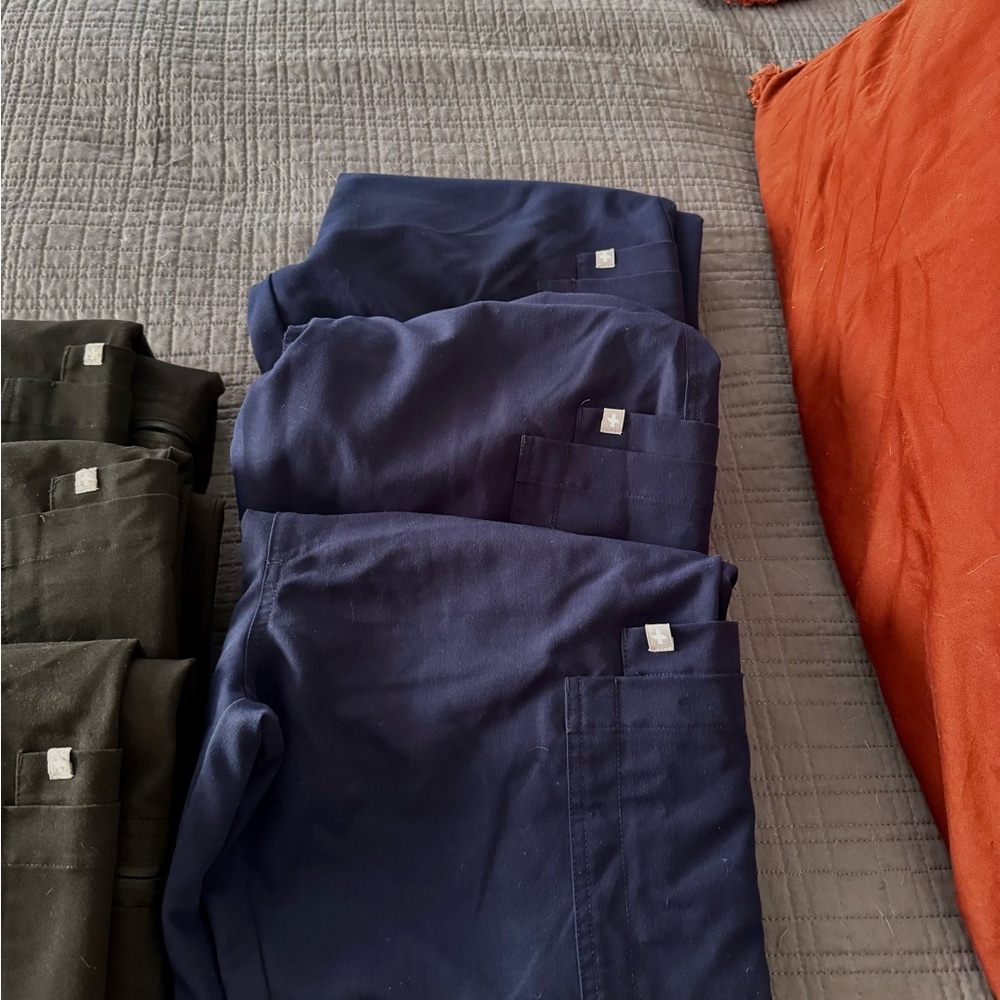 3 M Figs Pants